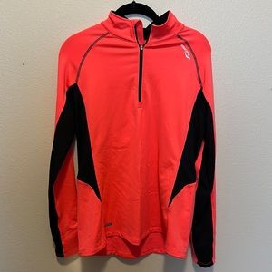Women’s dry fit Saucony jacket